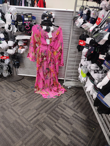Clothing Store «Burlington Coat Factory», reviews and photos, 22331 Eureka Rd, Taylor, MI 48180, USA