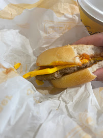 Cheeseburger du Restauration rapide McDonald's à Saint-Albain - n°6