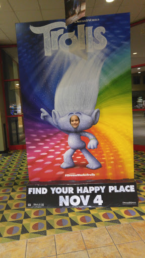 Movie Theater «Regal Cinemas New Albany 16», reviews and photos, 300 Professional Ct, New Albany, IN 47150, USA