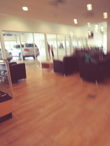 Mercedes Benz Dealer «Plaza Mercedes-Benz», reviews and photos, 11910 Olive Blvd, Creve Coeur, MO 63141, USA