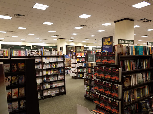 Book Store «Barnes & Noble», reviews and photos, 7707 Bluebonnet Blvd, Baton Rouge, LA 70810, USA