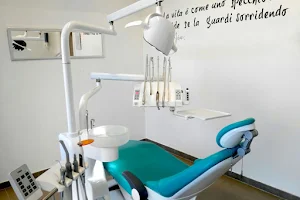 Studio Dentistico Nicola Paoleschi a Livorno image