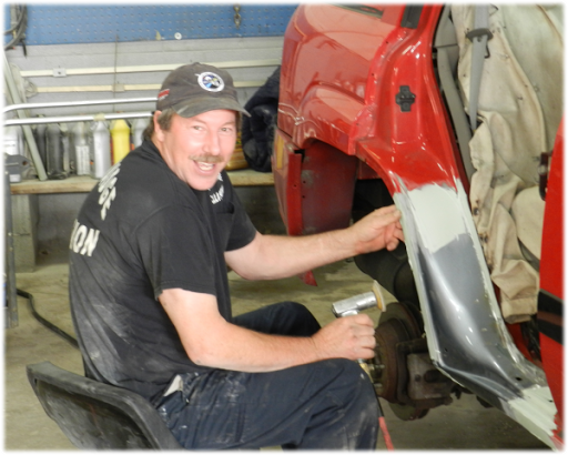 Auto Body Shop «Tallmadge Collision Center», reviews and photos, 195 Northeast Ave, Tallmadge, OH 44278, USA