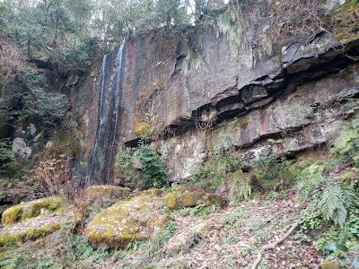 三里山の滝