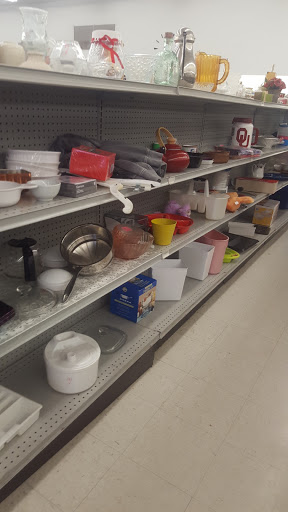 Thrift Store «Lake June Thrift», reviews and photos, 9024 Lake June Rd, Dallas, TX 75217, USA