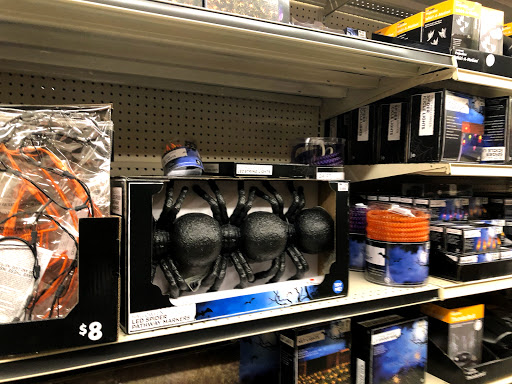 Discount Store «Big Lots», reviews and photos, 8563 Watson Rd, Webster Groves, MO 63119, USA