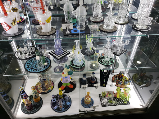 Vaporizer Store «HIGH Maintenance Smoke Shop», reviews and photos, 411 S Mill Ave #101, Tempe, AZ 85281, USA