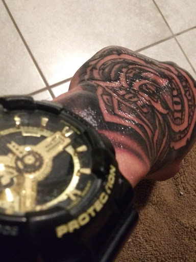 Explore master chief tattoo ideas, creative tattoo ideas in Hesperia, available at Dinamik Tattoo