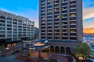 Hilton Indianapolis Hotel & Suites image
