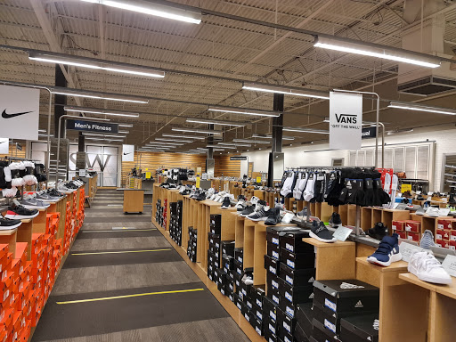 Shoe Store «DSW Designer Shoe Warehouse», reviews and photos, 14220 Baltimore Ave, Laurel, MD 20707, USA