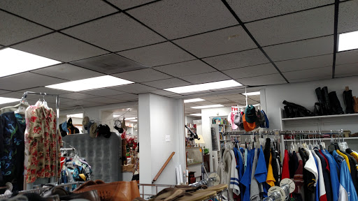 Thrift Store «Arc Thrift Store», reviews and photos, 7400 N Oak Trafficway, Gladstone, MO 64118, USA