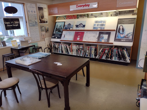 Paint Store «Everyday Paint & Wallpaper», reviews and photos, 8512 Westfield Blvd, Indianapolis, IN 46240, USA