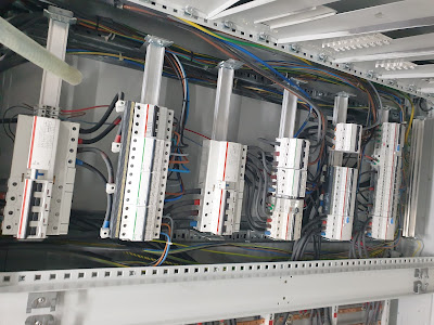 REGADAS ELECTRICITE & PETITS TRAVAUX à Mérignac