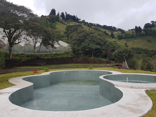 Hosteria Las Orquideas - Baños de Agua Santa