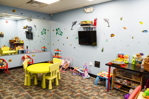 Gym «Retro Fitness - Carle Place», reviews and photos, 375 Old Country Rd, Carle Place, NY 11514, USA