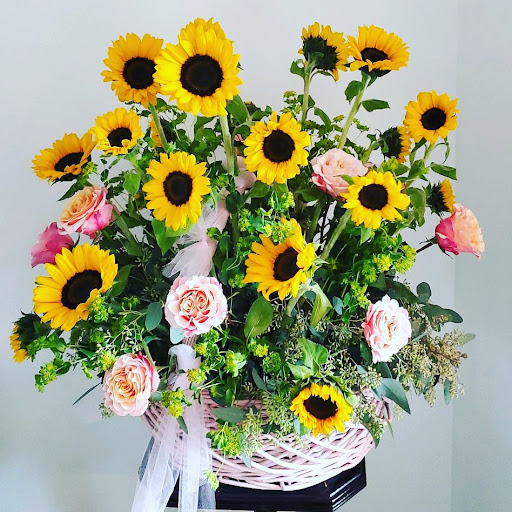 Florist «Rambling Rose Florist», reviews and photos, 22428 Gilmore St, West Hills, CA 91307, USA