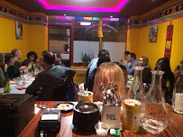 Atmosphère du Restaurant tibétain Restaurant Tibétain Pays des Neiges à Paris - n°7