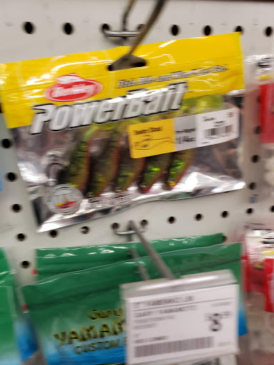 Sporting Goods Store «Big 5 Sporting Goods - Fresno», reviews and photos, 5488 N Blackstone Ave, Fresno, CA 93710, USA