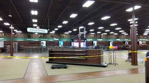 Movie Theater «Regal Cinemas Warrington Crossing 22 & IMAX», reviews and photos, 140 Easton Rd, Warrington, PA 18976, USA