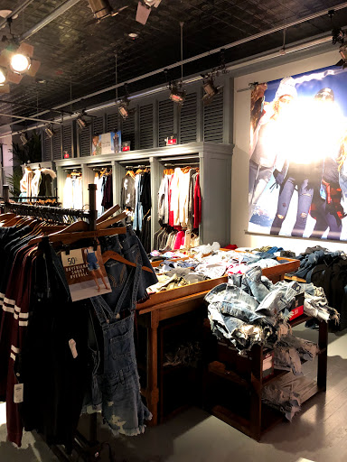 Clothing Store «Hollister Co.», reviews and photos, 19575 Biscayne Blvd #1335, Aventura, FL 33180, USA