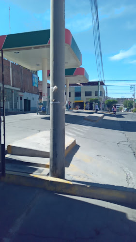 Av. Tarapacá 1723, Miraflores 04004