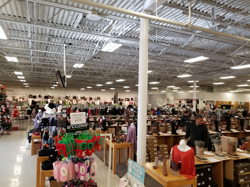 Shoe Store «Shoe Gallery», reviews and photos, 606 Holcomb Bridge Rd #130, Roswell, GA 30076, USA