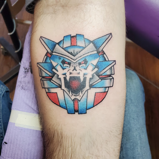 Tattoo Shop «NoodlesTattoo Co. & Studio», reviews and photos, 28W289 Warrenville Rd, Warrenville, IL 60555, USA