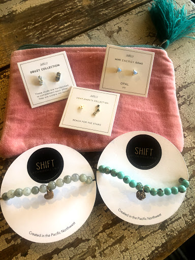 Shopping Mall «Not too Shabby», reviews and photos, 1515 Broadway St, Vancouver, WA 98663, USA