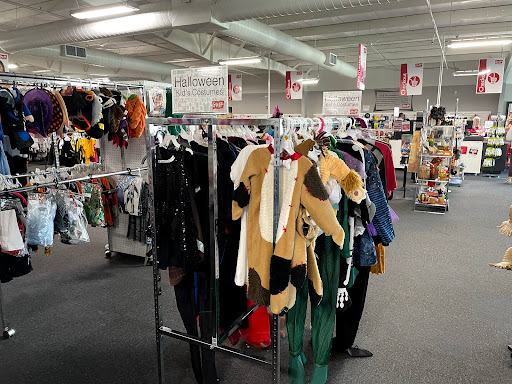 Thrift Store «Stuff Etc», reviews and photos, 2818 Commerce Dr, Coralville, IA 52241, USA