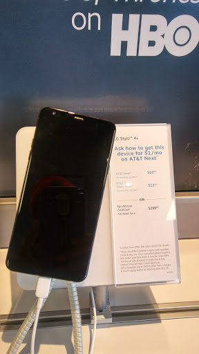 Cell Phone Store «AT&T Authorized Retailer», reviews and photos, 35354 E Michigan Ave, Wayne, MI 48184, USA