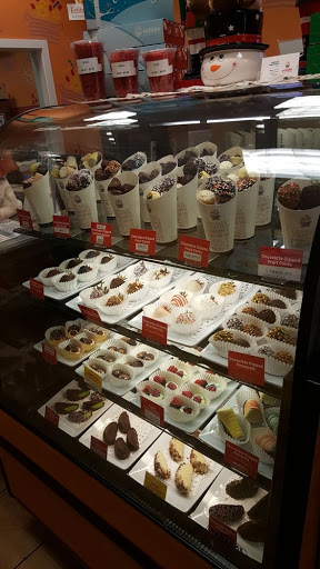 Gift Shop «Edible Arrangements - Brookwood Marketplace, Suwanee, GA», reviews and photos, 2631 Peachtree Pkwy Suite 535, Suwanee, GA 30024, USA