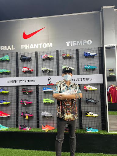 Neymar Sport Bình Thạnh - Giày đá banh chính hãng