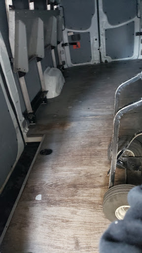 Car Wash «Walnut-Hill Hand Car Wash», reviews and photos, 1465 E Walnut St, Pasadena, CA 91106, USA