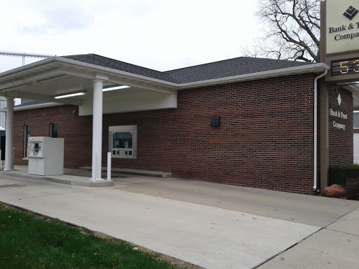 Bank & Trust Co in Litchfield, Illinois