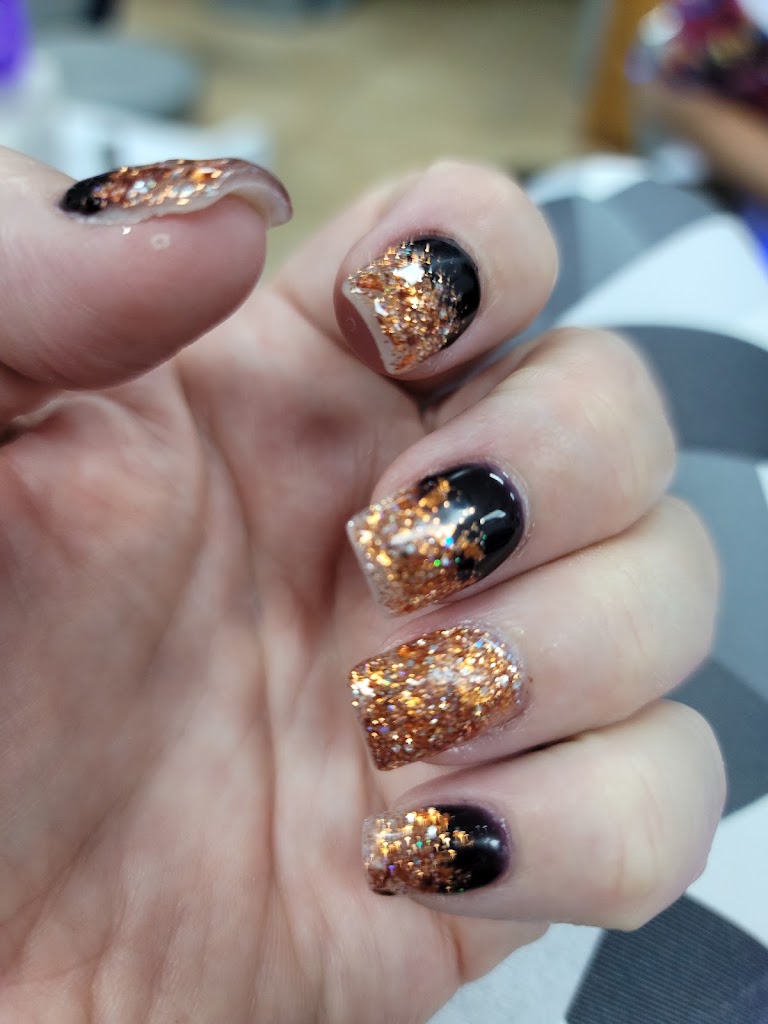 Studio Nails and Spa 33990