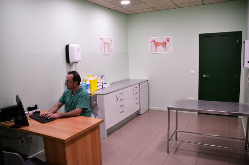Centro Veterinario Onyar en Vilobí d'Onyar