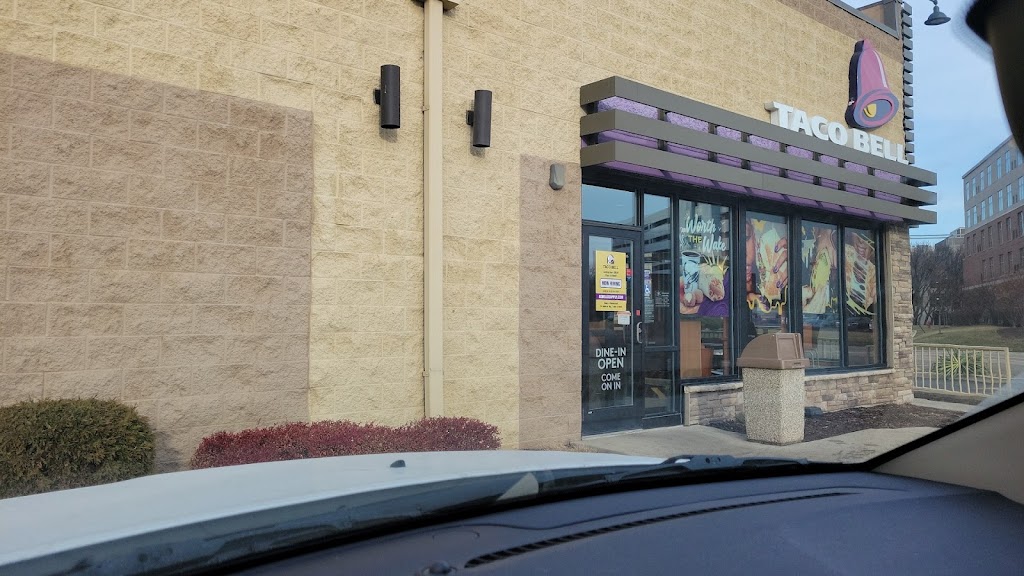 Taco Bell 60018