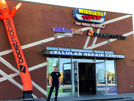 Cell Phone Store «Wireless Toyz 523», reviews and photos, 5891 W Craig Rd, Las Vegas, NV 89130, USA