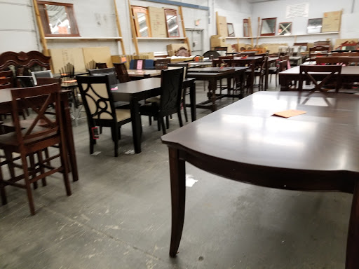 Furniture Store «Unclaimed Freight», reviews and photos, 2260 Industrial Dr, Bethlehem, PA 18017, USA