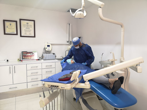 Dr. Angel Montiel Odontologia Periodoncia e Implantes