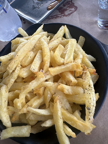 Ρακαδημία Ποτοεδεσματοπωλείο