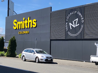 Smiths Trade Outlet