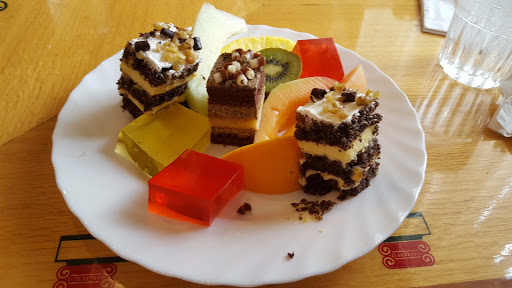 Restaurant «Jolly Inn Restaurant & Banquet Hall», reviews and photos, 6501 W Irving Park Rd, Chicago, IL 60634, USA