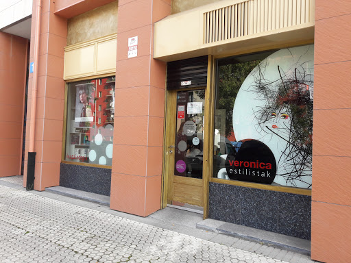 Veronica Estilistak en Zumarraga, Guipúzcoa