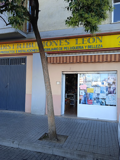 Distribuciones León