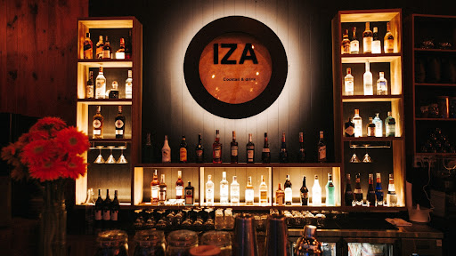 IZA CAFE AND COCKTAIL