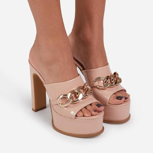 Shoe Store «SHOE TIME & SHOE TREND», reviews and photos, 3021 Freedom Dr, Charlotte, NC 28208, USA