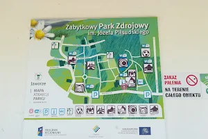 Park Zdrojowy w Jaworzu image