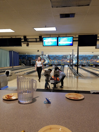 Bowling Alley «New Hope Bowl», reviews and photos, 7107 42nd Ave N, Minneapolis, MN 55427, USA