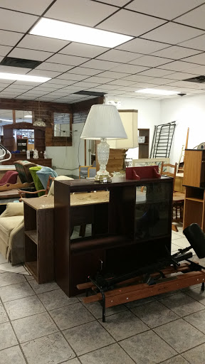 Thrift Store «OMC Thrift Store», reviews and photos, 1709 Porter Wagoner Blvd, West Plains, MO 65775, USA